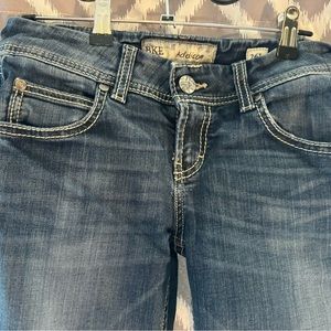 Buckle Bke Addison Women’s Blue Denim Jeans Slim Boot 26 L